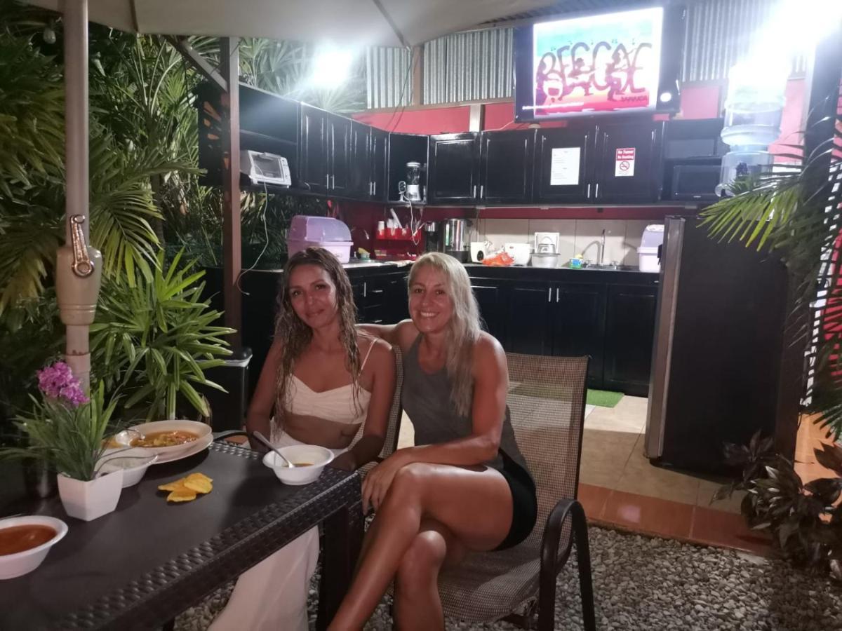 Roca Mar Rocawelch Puerto Viejo Lejlighedshotel Puerto Viejo de Talamanca Eksteriør billede